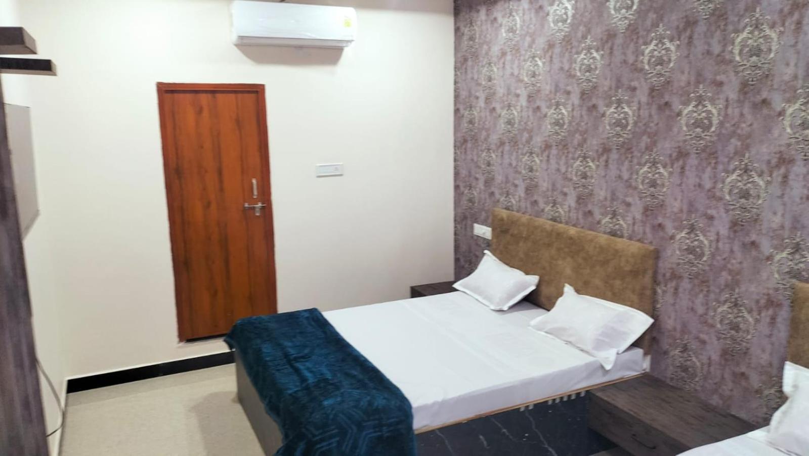 Hotel Somnath Inn Ujjain Exterior photo