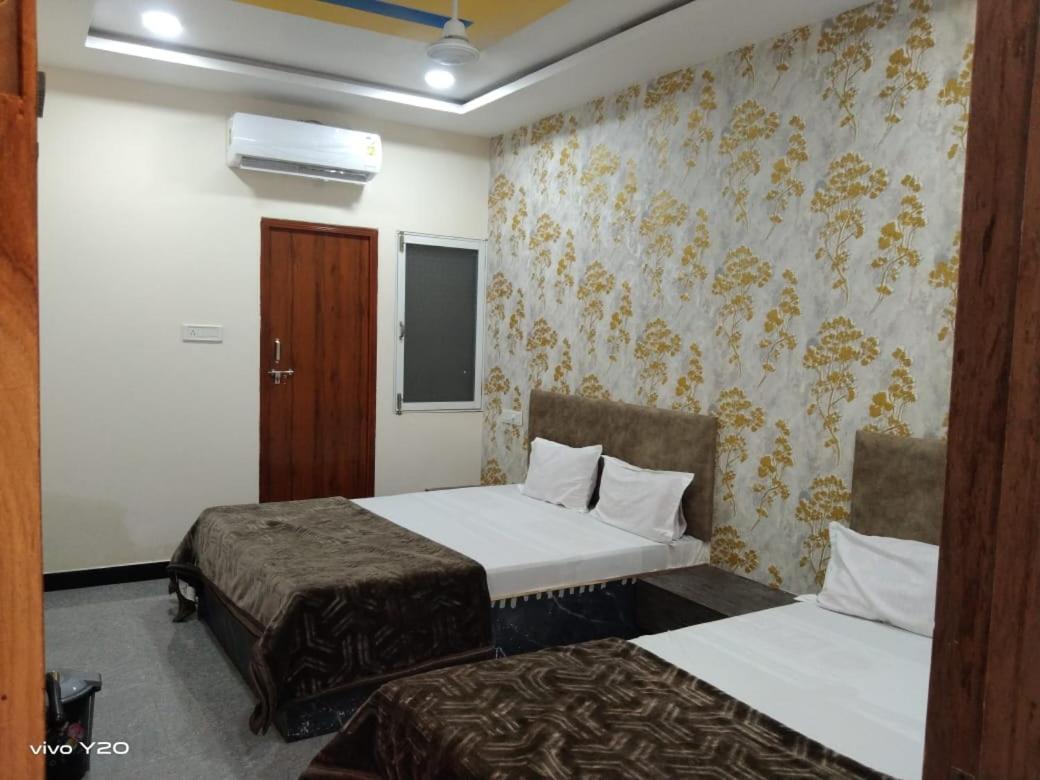Hotel Somnath Inn Ujjain Exterior photo